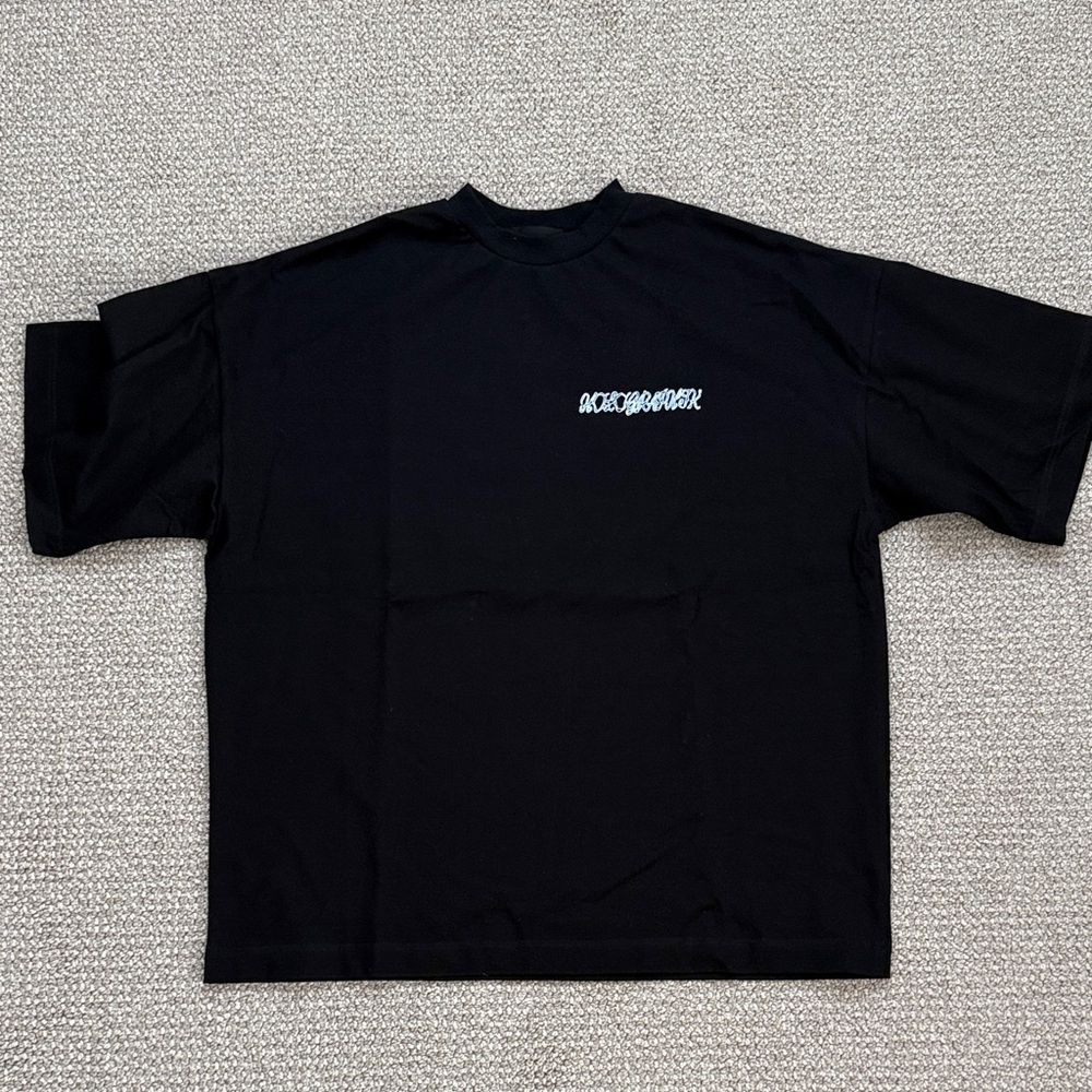 NWT HW Studio Holographik Oversized Black Short Sleeve Tee, size L.